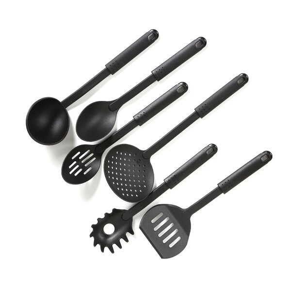 black cooking utensil set